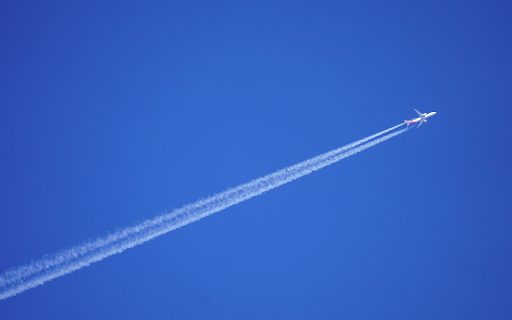 Airplane spraying water screenshot 1