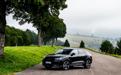 Audi Q3 screenshot 1