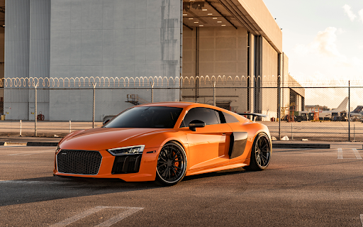 Audi R8 Orange screenshot 1