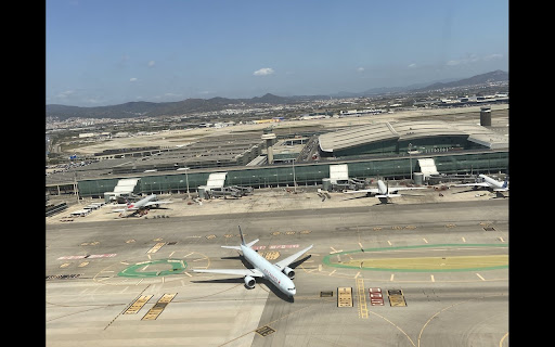 Barcelona Airport theme screenshot 1
