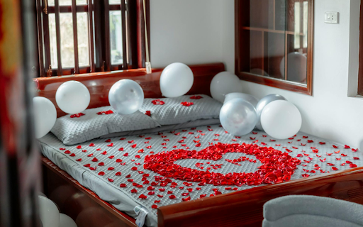 Bed of Roses screenshot 1