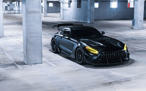 Black Supercar in the Parking Garage screenshot 1