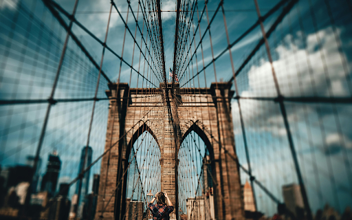 Blur Photo of Brooklyn Bridge at Daytime screenshot 1