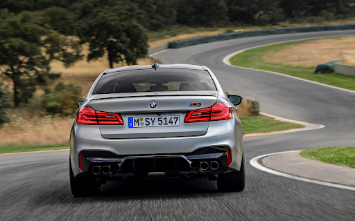 BMW M5 Competition screenshot 1