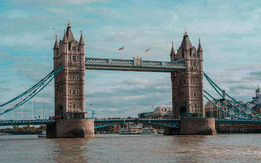 Brown Bridge over River screenshot 1