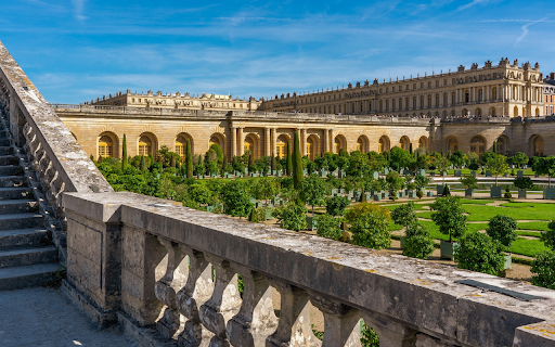 Castle garden screenshot 1