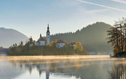 Church on the lake screenshot 1