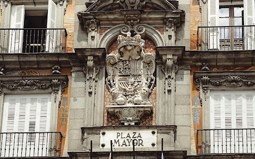 Close-up of the Plaza Mayor in Madrid, Spain screenshot 1