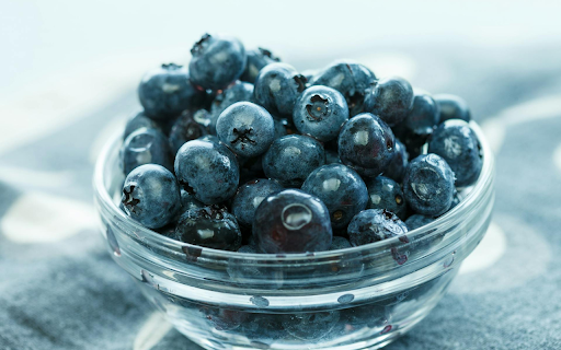 Cup of Ripe Blueberries screenshot 1
