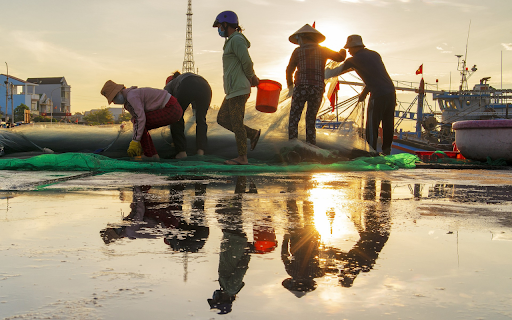 Dawn of the sea people screenshot 1