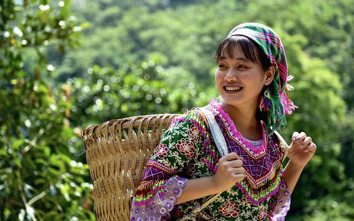 Ethnic girl screenshot 1