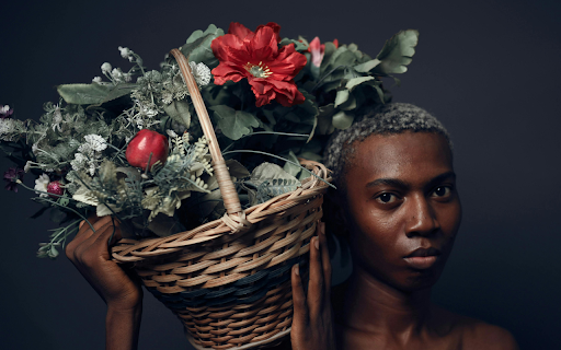 Floral Grace in Shadow screenshot 1