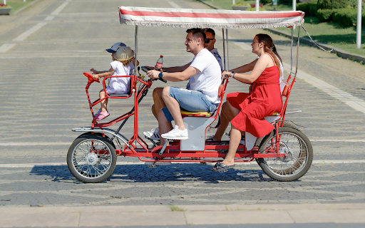 Giant red bicycle screenshot 1