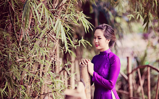 Girl wearing purple shirt screenshot 1