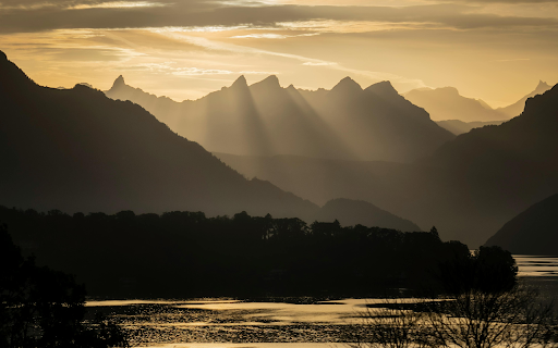 Lake Lucerne from Meggen in Grayscale screenshot 1