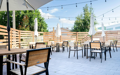 Outdoor Restaurant screenshot 1