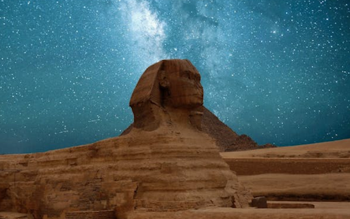 Pyramid in the night sky screenshot 1