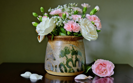 Small flower vase with wide mouth screenshot 1