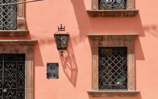 Soft Orange Wall with Windows and Lamp screenshot 1