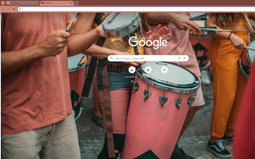 Street musicians in a vibrant urban setting screenshot 1