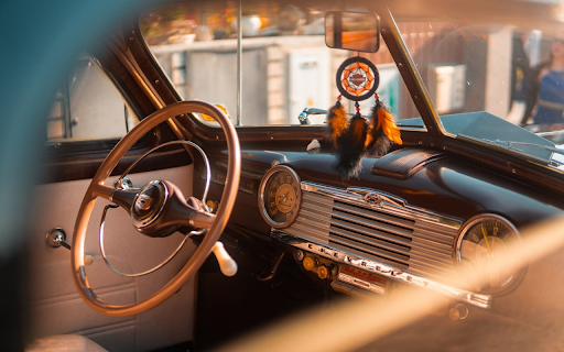 The Chevrolet car interior screenshot 1