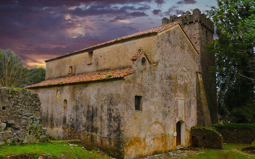 The house is abandoned screenshot 1