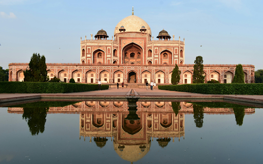 The Humayun's Tomb Lake in India screenshot 1