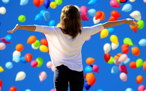 Toss the ball into the sky screenshot 1