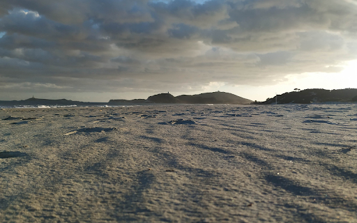 White Sand Beach screenshot 1