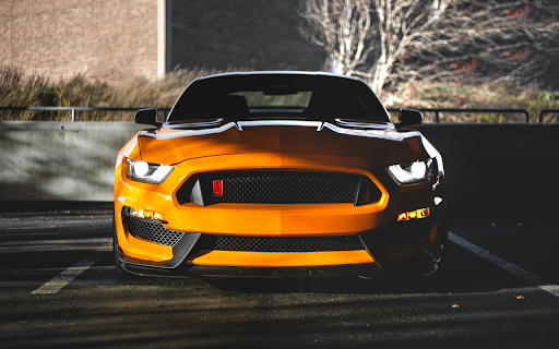 Yellow Car at the Parking Lot screenshot 1